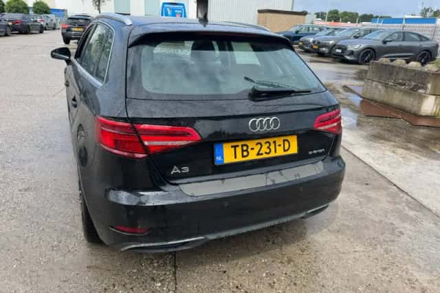 Audi A3 (2017) thumbnail 5