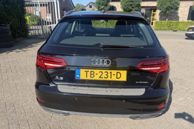 Audi A3 (2017) thumbnail 6