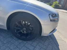 Audi A4 (2012) thumbnail 28