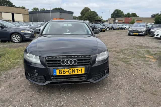 Audi A4 (2008) thumbnail 2