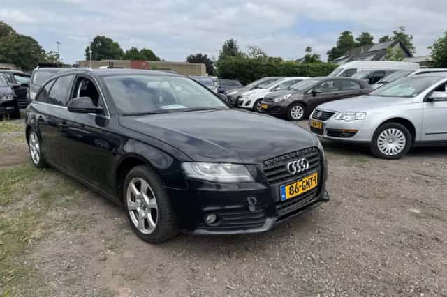 Audi A4 (2008) thumbnail 3
