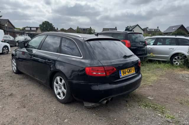 Audi A4 (2008) thumbnail 4
