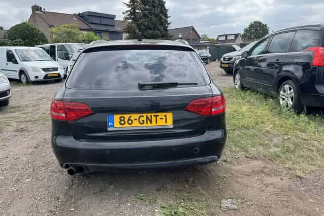 Audi A4 (2008) thumbnail 5