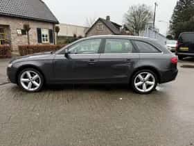 Audi A4 (2011) thumbnail 6