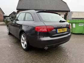 Audi A4 (2011) thumbnail 7