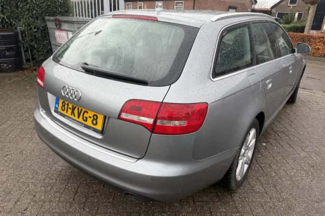 Audi A6 (2010) thumbnail 4