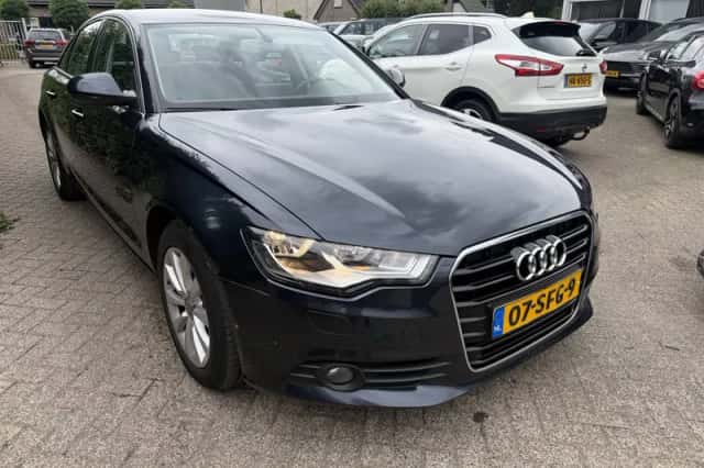 Audi A6 (2011) thumbnail 2