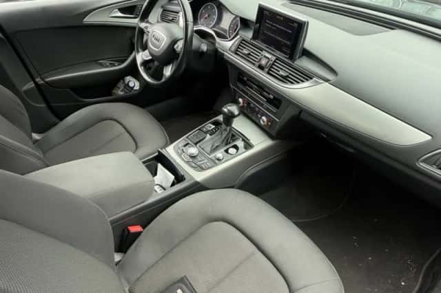 Audi A6 (2011) thumbnail 4