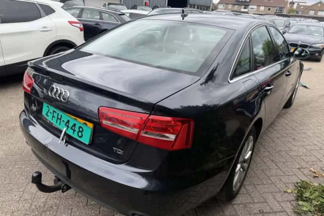 Audi A6 (2011) thumbnail 5