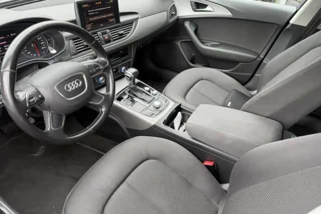 Audi A6 (2011) thumbnail 6