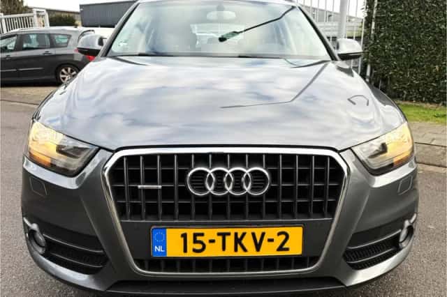 Audi Q3 (2012) thumbnail 3