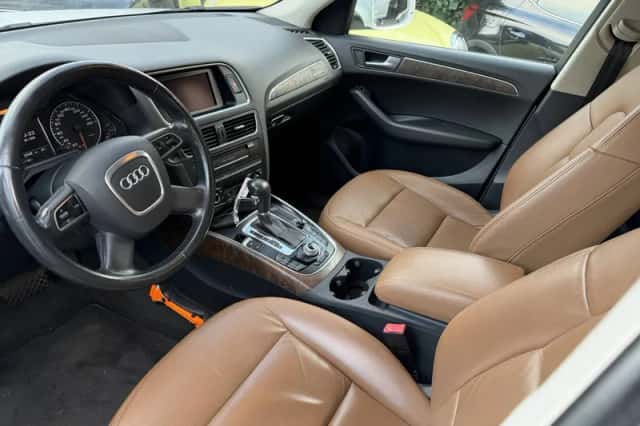 Audi Q5 (2011) thumbnail 5