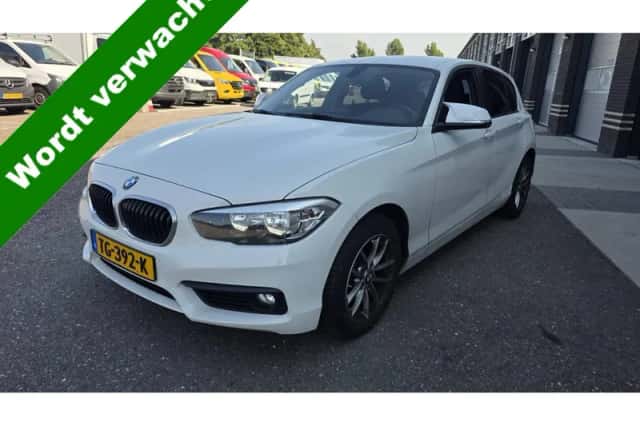 BMW 1-Serie (2018) thumbnail 1