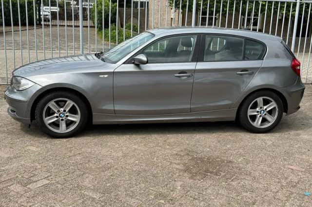 BMW 1-Serie (2010) thumbnail 3