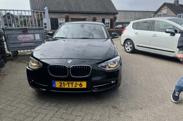 BMW 1-Serie (2012) thumbnail 4