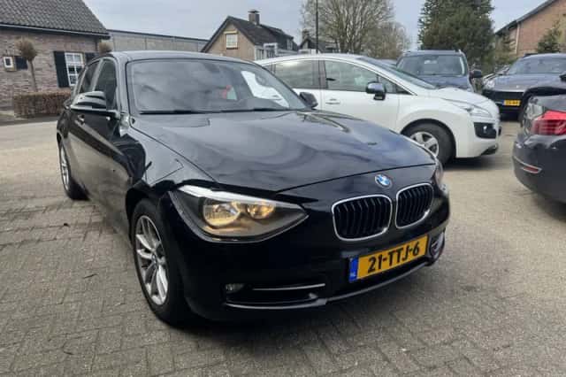 BMW 1-Serie (2012) thumbnail 5