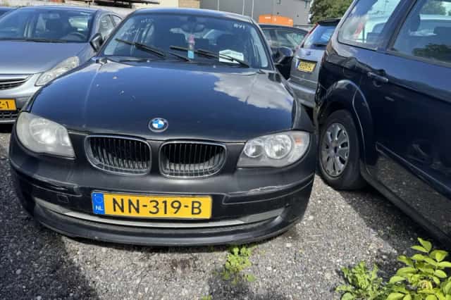BMW 1-Serie (2011) thumbnail 3