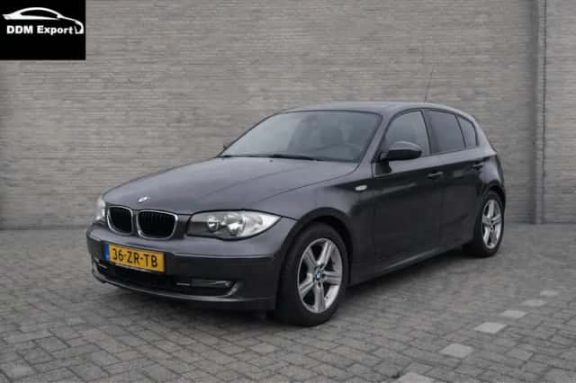 BMW 1-Serie (2008) thumbnail 1