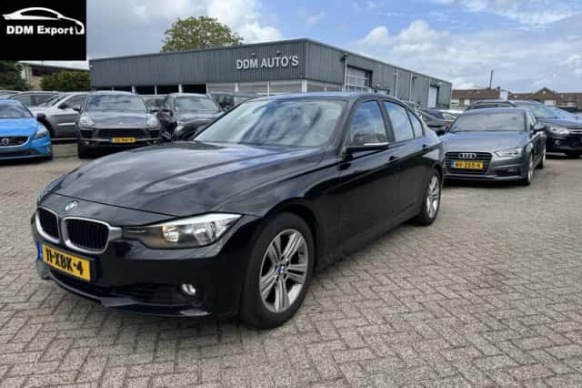 BMW 3-Serie (2012) thumbnail 1