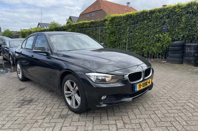 BMW 3-Serie (2012) thumbnail 3