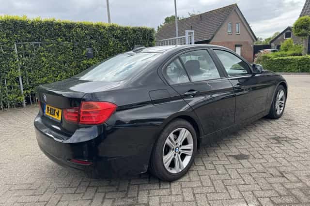 BMW 3-Serie (2012) thumbnail 5