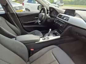 BMW 3-Serie (2012) thumbnail 6