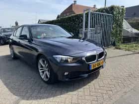 BMW 3-Serie (2012) thumbnail 4