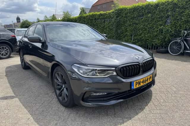 BMW 5-Serie (2017) thumbnail 3