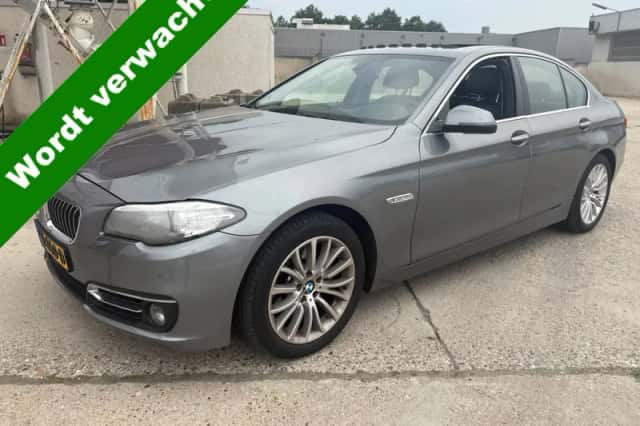 BMW 5-Serie (2015) thumbnail 1