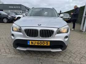 BMW X1 (2011) thumbnail 2