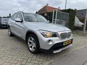 BMW X1 (2011) thumbnail 3