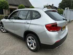 BMW X1 (2011) thumbnail 2