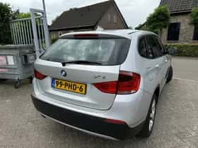 BMW X1 (2011) thumbnail 4