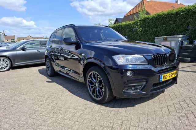 BMW X3 (2014) thumbnail 3