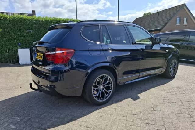 BMW X3 (2014) thumbnail 5