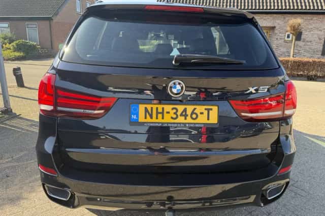BMW X5 (2017) thumbnail 3