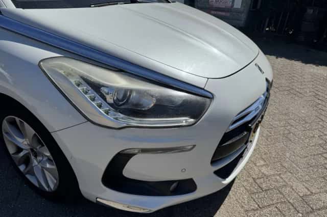Citroën DS5 (2012) thumbnail 4