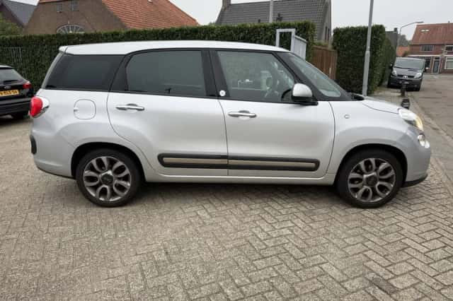 Fiat 500L (2013) thumbnail 3