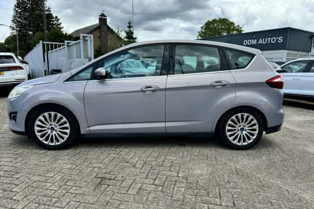 Ford C-Max (2011) thumbnail 4