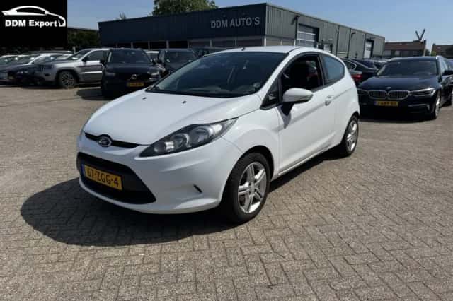 Ford Fiesta (2012) thumbnail 1