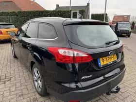 Ford Focus (2014) thumbnail 3