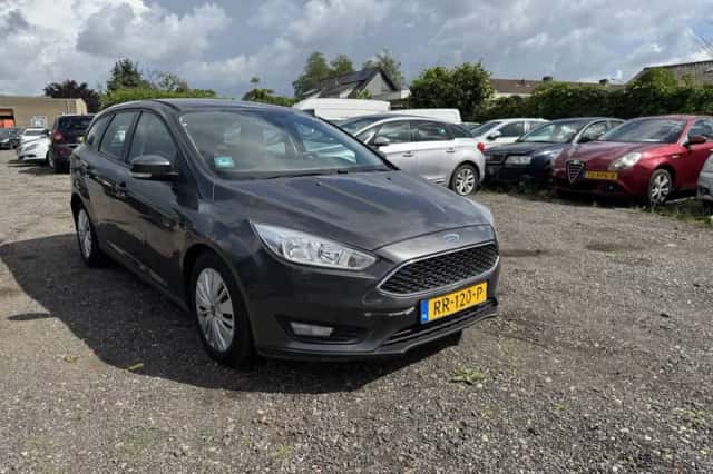Ford Focus (2015) thumbnail 4