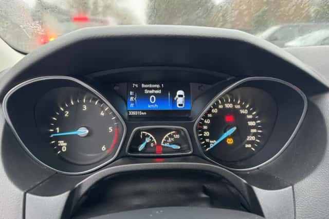 Ford Focus (2018) thumbnail 4