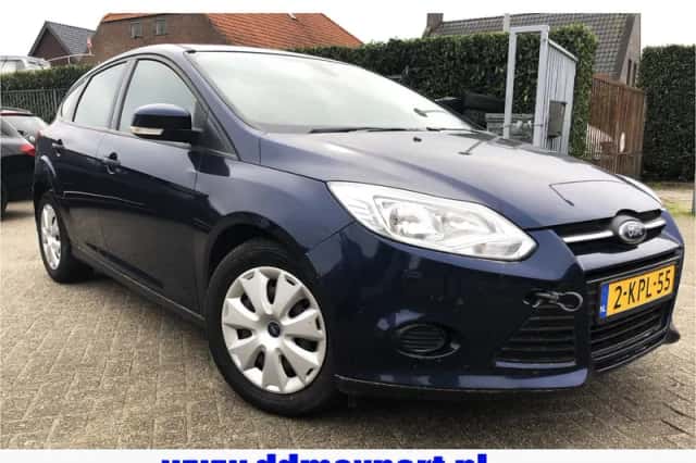Ford Focus (2013) thumbnail 1
