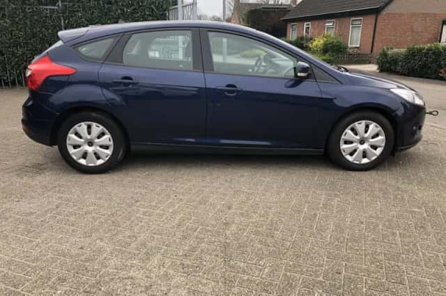 Ford Focus (2013) thumbnail 6
