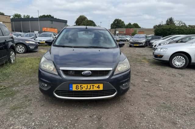 Ford Focus (2009) thumbnail 5