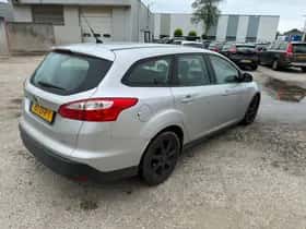 Ford Focus (2012) thumbnail 6