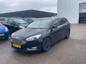 Ford Focus (2015) thumbnail 2