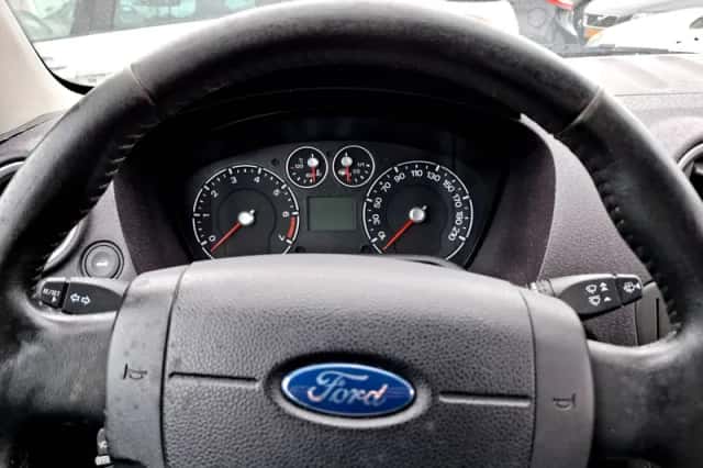 Ford Fusion (2008) thumbnail 5