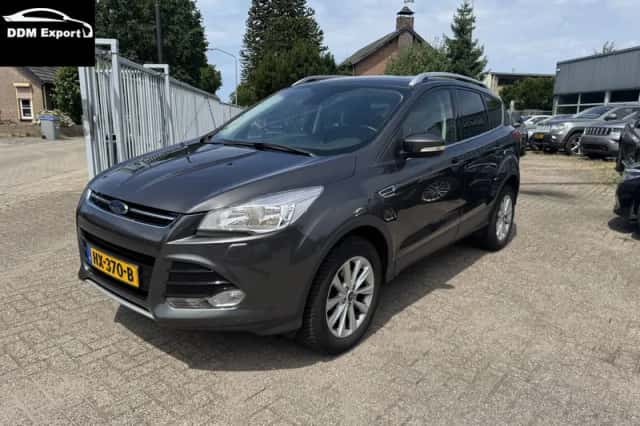 Ford Kuga (2016) thumbnail 1